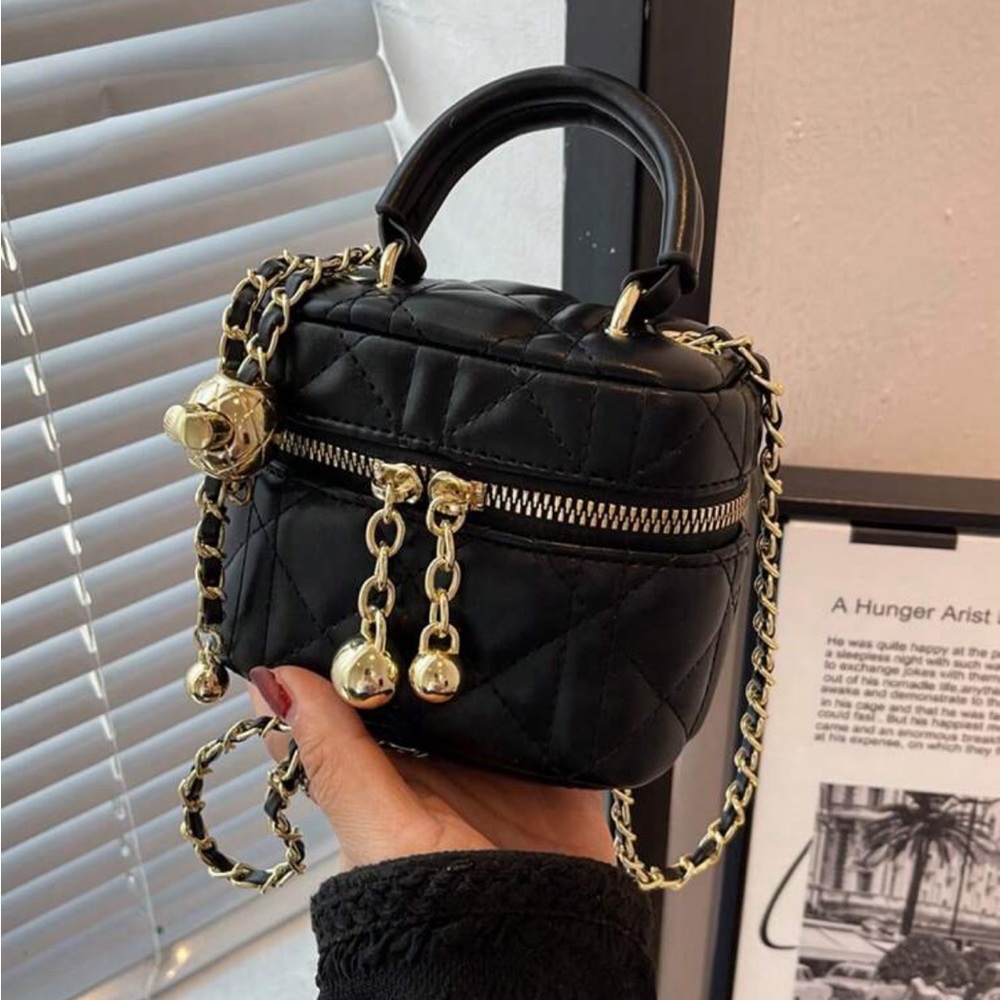 Chic Black & Metallic Leather Vanity Crossbody Bag OS New